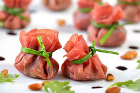 Se poi volete davvero conquistare occhi e palato dei vostri ospiti. Finger Food Senza Cottura 5 Idee Sfiziose Per L Estate