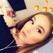 Joni Hughes's Instagram, Twitter & Facebook