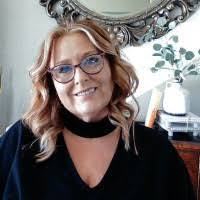 Kathleen Fetters's Instagram, Twitter & Facebook