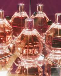 Viktor Rolf Flower Bomb Bathandbody Bomb Flower Fragrance Hairproducts Makeuptools Skinca In 2020 Fragrance Photography Perfume Photography Perfume Design