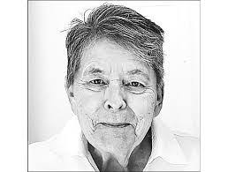 Elizabeth Gately's Instagram, Twitter & Facebook