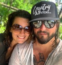 Sheena Hebert's Instagram, Twitter & Facebook