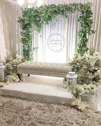 Wedding Dais Garden Theme Utk Anak Aunt Jamilatq So Much Aunt N Family And Tahniah From Elzaw Latar Belakang Pernikahan Tempat Pernikahan Perkawinan Sederhana