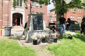 How the painful story of this institution should be told is. Kamloops Rcmp Working With Tk Emlups After Discovery Of Mass Burial Site Salmon Arm Observer