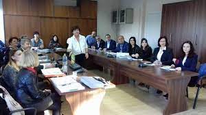 Începe construirea actualului edificiu școlar (piața george enescu nr.2). Intalnire ImportantÄ Intre ReprezentanÅ£ii Isj Si Cei Ai Colegiului Economic Administrativ In Cadrul Proiectului Scoala FÄrÄ Ziduri