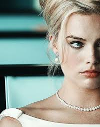 Margot Robbie In A Wedding Dress As Seen In Pan Am Tv Series 2011 Cropped Pic The Full Pic Is Also On My Board In 2020 Actress Margot Robbie Margot Robbie Robbie