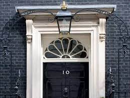 Arabe allemand anglais espagnol français hébreu italien japonais néerlandais polonais portugais roumain russe turc chinois. Visite Du 10 Downing Street Residence Officielle Du Premier Ministre Britannique