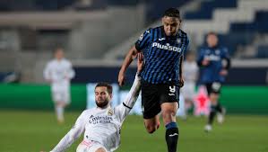 1 karim benzema (fw) real madrid 4. Liga Mistrzow Atalanta Real Madryt Tysiace Kibicow Przed Stadionem W Bergamo Sport Tvp Pl