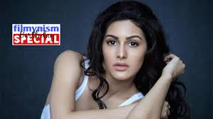 अमायरा दस्तुर @ बॉलीवुड़ बिग्गेस्ट मिल्क टैंक. Happy B Day Amyra 27 à¤¸ à¤² à¤• à¤¹ à¤ˆ à¤…à¤® à¤¯à¤° à¤¦à¤¸ à¤¤ à¤° à¤• à¤ˆ à¤œ à¤¨ à¤¨ à¤¸ à¤¦ à¤– à¤— à¤¨à¤ à¤…à¤µà¤¤ à¤° à¤® Filmynism