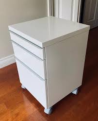 Ikea besta shelf walnut effect light gray 902.955.40 size 22x14 1/8 5.0 out of 5 stars 2. Ikea Besta Burs Classifieds For Jobs Rentals Cars Furniture And Free Stuff