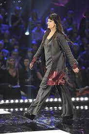 International top models anja rubik and magda mielcarz made guest appearances and coached the contestants in multiple episodes. Karolina Korwin Piotrowska Podczas Finalu Top Model 2