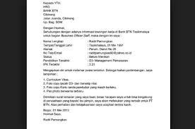 Komposisi dan kualitas sdm yang anda miliki harus sesuai dengan posisi pekerjaan yang dilamar. Contoh Surat Lamaran Kerja Resmi Ke Instansi Pemerintah Kumpulan Contoh Surat Dan Soal Terlengkap