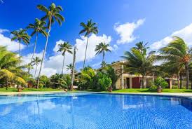 Sua fama se deve à diversidade de belezas naturais, como o manguezal e a praia de areia branca, coqueirais e águas cristalinas, com temperatura média de 28ºc. Porto De Galinhas Praia Hotel Reservas 0800 737 6787 Resorts Online