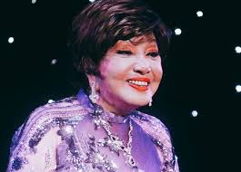 Nghệ sĩ Hồng Nga: Dám chọc tức NSND Út Trà Ôn, đi hát nguyên một làng mua  vé tới xem