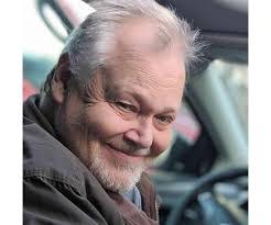 Allen Hendrickson's Instagram, Twitter & Facebook