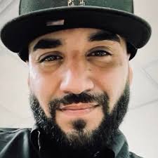 Tomas Benavidez en personas