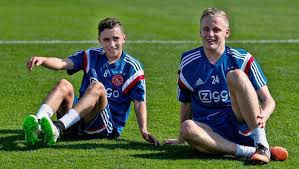 Donny van de beek kan. Ajacied Donny Van De Beek Heeft Het Moeilijk Als De Naam Van Zijn Maatje Nouri Valt De Volkskrant