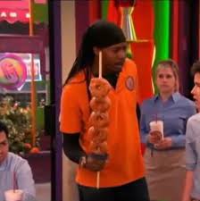 Последние твиты от icarly (@icarly). Funches On Twitter T Bo From Icarly With Them Donuts On A Stick Buddy Had Em Through The Middle And Not Through The Holes