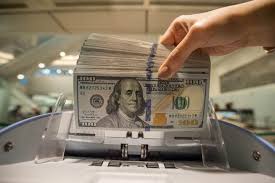La trm se calcula con base en las operaciones de compra y venta de. Dolar Trm Hoy Inicio Variaciones Y Cierre Del Precio Del Dolar En Colombia Hoy 19 De Enero De 2021 El Espectador