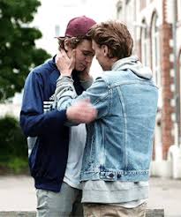 And everyone couldn't stop noticing how happy and excited even was, whilst isak was goddamn shy. Pin On Skam