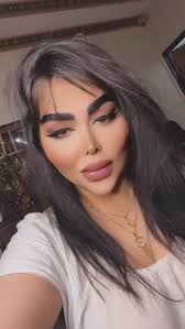 هزار بار آمدم خطت بزنم از قلبم, خود خودت را, یادت را, اسمت را, اما …, فقط  قلبم پر شد از خط خطی های عاشقانه !