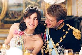 .directed by its star valerie lemercier one of the best french female comics, that back in 2005 threw quite a satirical look into the intrigues and scandals going on in various european royal palaces. Royal Palace De Valerie Lemercier 2004 Unifrance