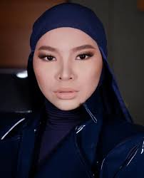 Warganet Samakan Dengan Aina Abdul? Vida Gayakan Solekan Berani, Labur Wang  Untuk MV