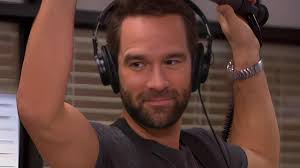 Now we all know Pam and Charmaine characters. But look at the security in  the club..... is that the guy who threatened the harassment suit against  Khadijah? The one who couldn't spell😒 |