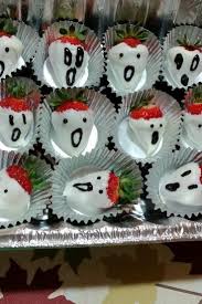 White Chocolate Strawberry Ghosts Recipe White Chocolate Strawberries Halloween Chocolate Diy Halloween Food