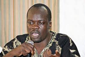 His online accounts aren't verified because he sat on the couch tossing popcorns waiting for the next scandal to talk about. Robert Alai Hsc On Twitter Blogger Robert Alai Arrested Over Fallen Soldiers Photo Https T Co Nbbohzdc3z
