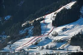 The supreme discipline of alpine ski is held on mount hahnenkamm, hot on the heels of the lauberhorn races in. Kitzbuhel 2011 Die Streif Zeigt Sich In Neuem Gewand