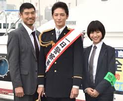 画像 写真 玉木宏 一日警察署長に 身が引き締まる思い 制服姿を共演者絶賛 1枚目 玉木宏 警察 瀧本美織