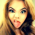 Alexis Schorr's Instagram, Twitter & Facebook