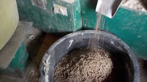 Fabrication Locale D Aliment Poisson Granule A Lagos Au Nigeria Youtube