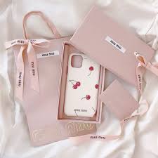 可愛い スマホケース ブランド