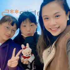 Debbie Law (@debbiedebbielaw) • Instagram photos and videos