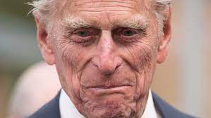 La reine elizabeth ii s'est rendue ce jeudi au zoo de londres en compagnie de son mari le prince philip. Le Prince Philip Le Mari D Elisabeth Ii L Express Styles