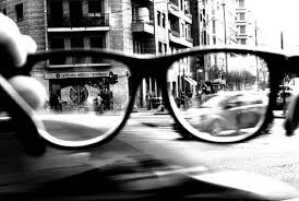 Black And White Glasses Photography Black And White Frame Glasses Old Town Olden Street Favim Com 66328 With Images Photography Cool Pictures Motion Photography