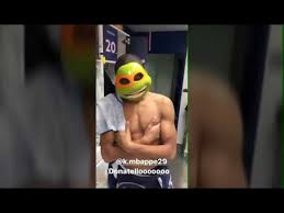 As part of a running joke inside the psg dressing room, kylian mbappe was presented with a special gift recently, courtesy of presented in a dior box, the £166 million striker eagerly unwrapped the parcel only to find, buried beneath layers of crepe paper, a teenage mutant ninja turtle mask. Thiago Silva Offre Un Masque De Tortue A Kylian Mbappe Donatello Youtube