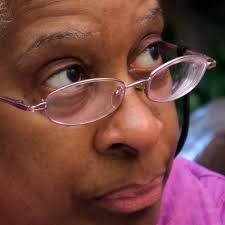 I have what I thought was a clear memory of the Bell Yarn Store from my  trips there with my mother in the 60's and 70's. I remember a large,  imposing building,