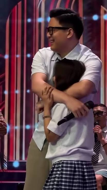 13 Years na Itinago? Nagtampo pala si Bimby kay Ryzza Mae? Mukhang may  naging tampuhan na nangyari noon kina Bimby Aquino at Ryzza Mae Dizon. Sa  isang video chat ng dalawa, tinanong
