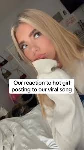 GET UP, RUN 🇧🇪😎 • #italiansinbelgium #italianexpats #expatsinbelgium  #livinginbelgium #italiansabroad #expats #livingabroad #italianculture  #italyinbelgium #belgianculture #humor #belgium #belgianweather  #weerbericht #sunlight