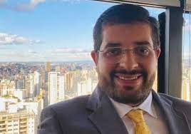 Ele adora jogar no jogo do bicho, mas foi surpreendido quando questionado sobre ser a favor da legalização desse tipo de divertimento. Zeca Pagodinho O Jogo Do Bicho E O Monopolio Estatal Sobre Os Jogos De Azar Games Magazine Brasil