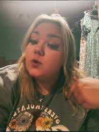 Tabatha Hawkins's Instagram, Twitter & Facebook