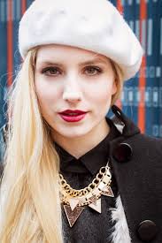 AJDA'S: OUTFIT: White Beret | White beret, Beret, Outfits