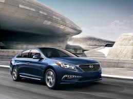 Dashboard icons are displayed in a variety of colors, depending on the system and its status in a specific vehicle. 2017 Toyota Camry Pictures Photos Gallery The Car Connection