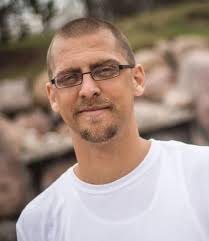 Allen Mixon's Instagram, Twitter & Facebook