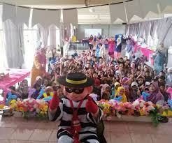 Sambutan serba sederhana namun meriah dengan penglibatan murid yang mempamerkan bakat terpendam dan penghargaa. Sambutan Hari Lahir Hari Kanak Kanak Prasekolah Sk Bukit Changgang