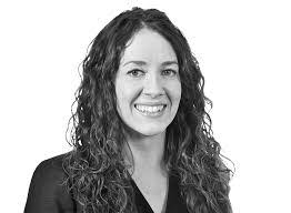 Laura Starrett's Instagram, Twitter & Facebook