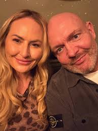 All about living in that love frequency 🤍✨